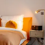 Hotel De Pourtales